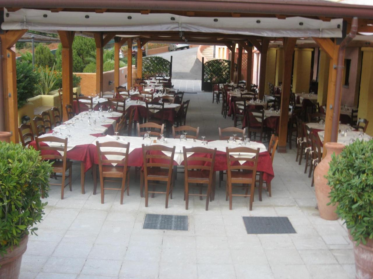 Sosventos Village Hotel Teulada Extérieur photo
