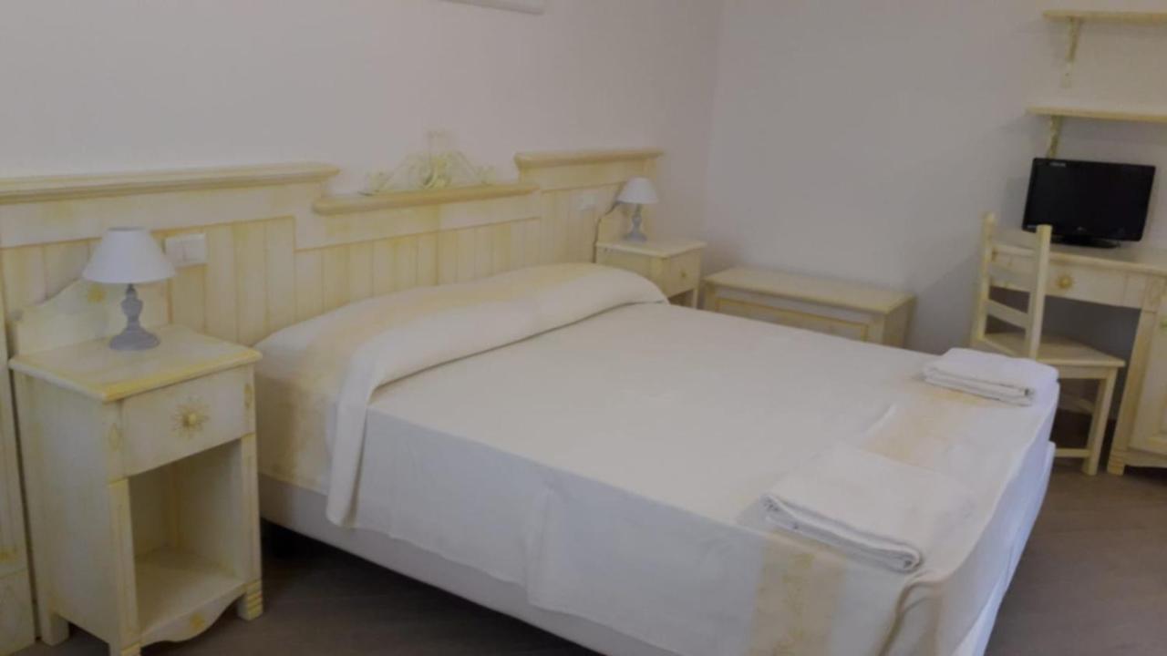 Sosventos Village Hotel Teulada Extérieur photo