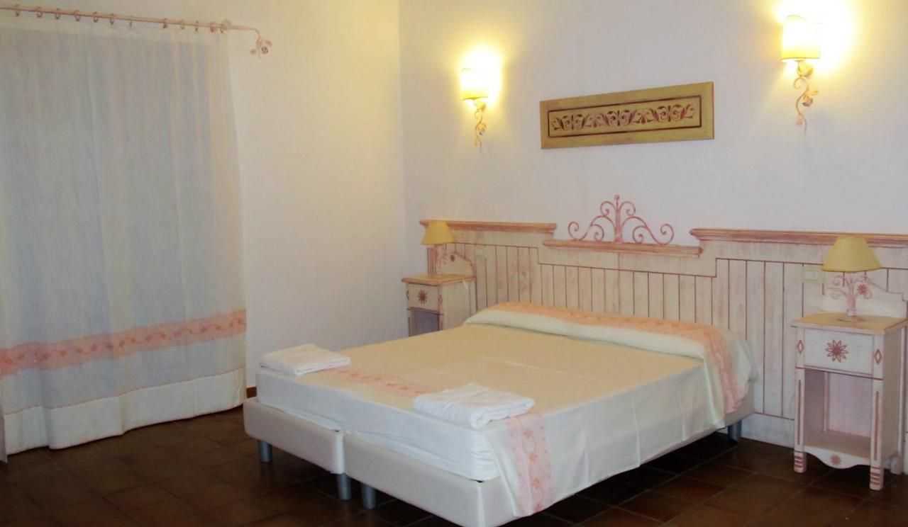 Sosventos Village Hotel Teulada Extérieur photo
