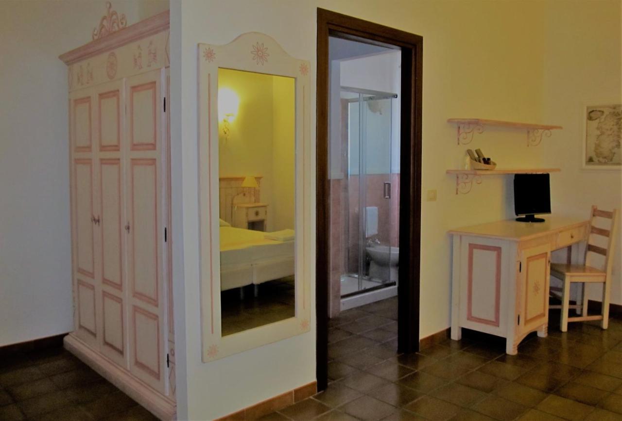Sosventos Village Hotel Teulada Extérieur photo