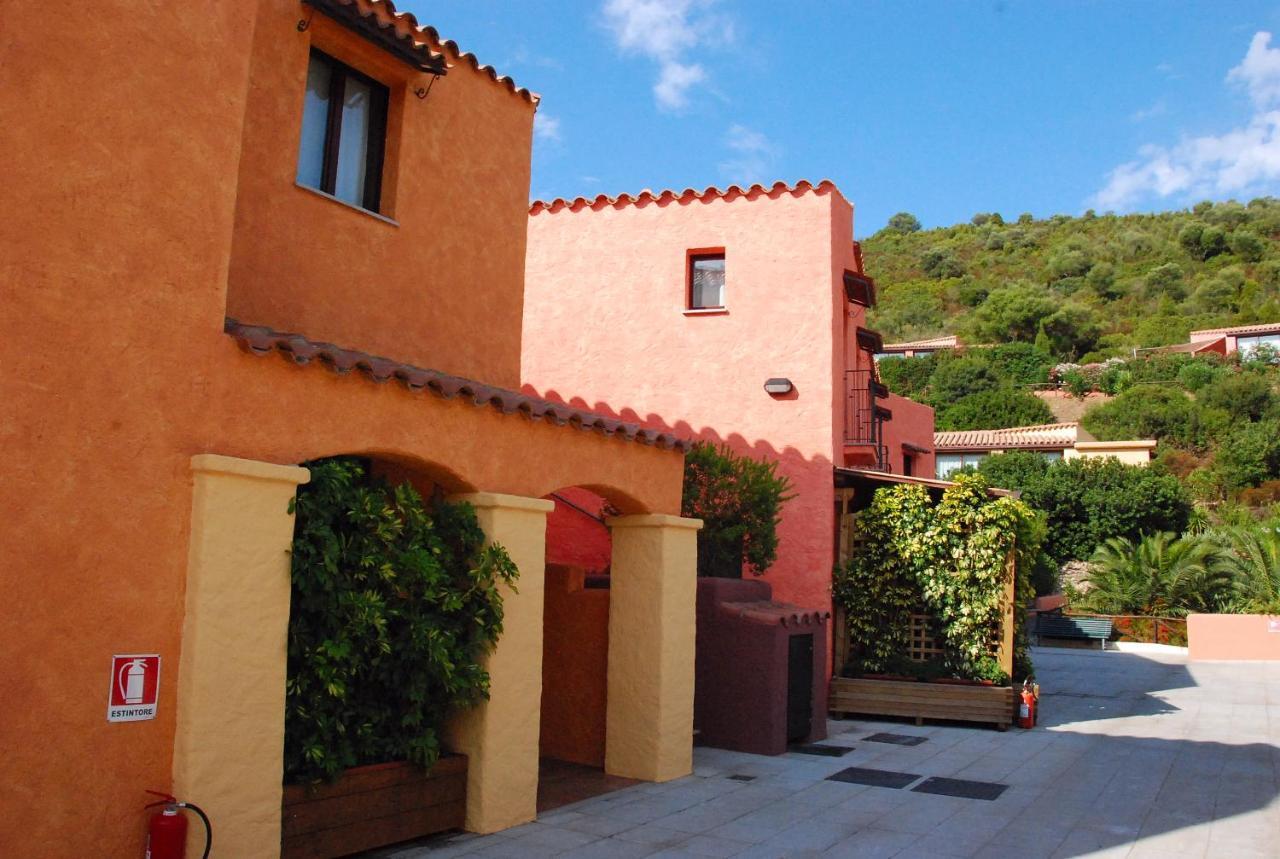 Sosventos Village Hotel Teulada Extérieur photo
